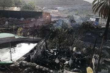 Telde se suma al dispositivo contra el incendio de Tasarte (Foto TA)